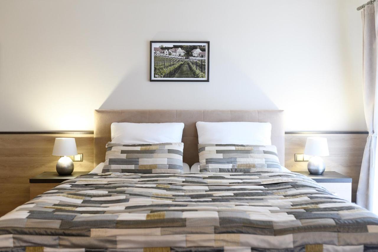 Vinarstvi U Kaplicky Hotell Zaječí Eksteriør bilde