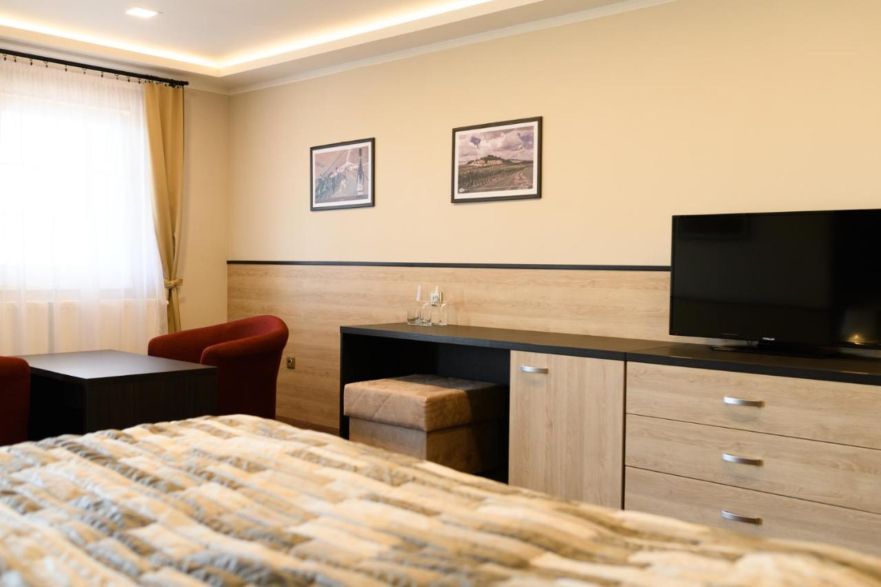 Vinarstvi U Kaplicky Hotell Zaječí Eksteriør bilde