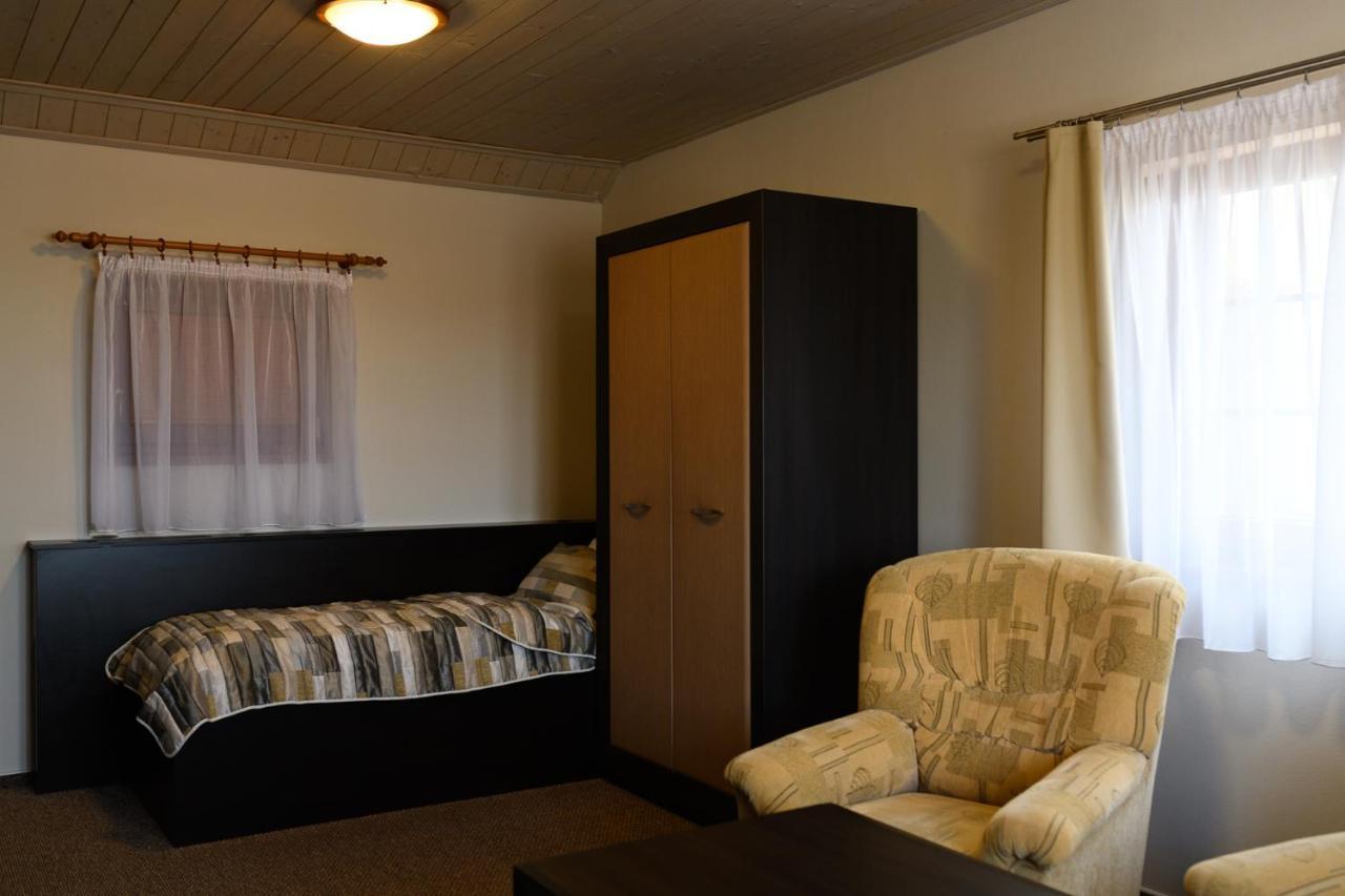 Vinarstvi U Kaplicky Hotell Zaječí Eksteriør bilde