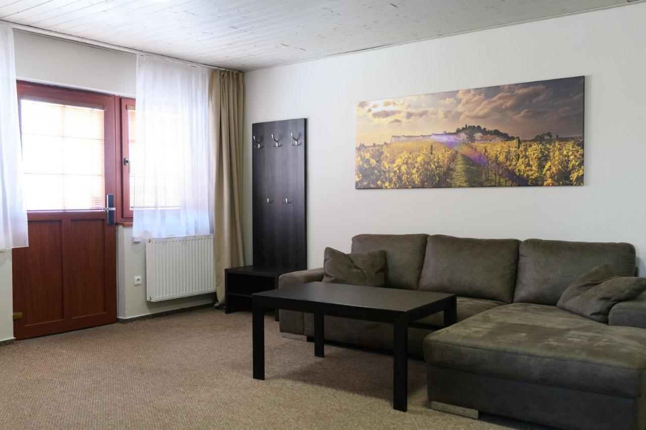 Vinarstvi U Kaplicky Hotell Zaječí Eksteriør bilde