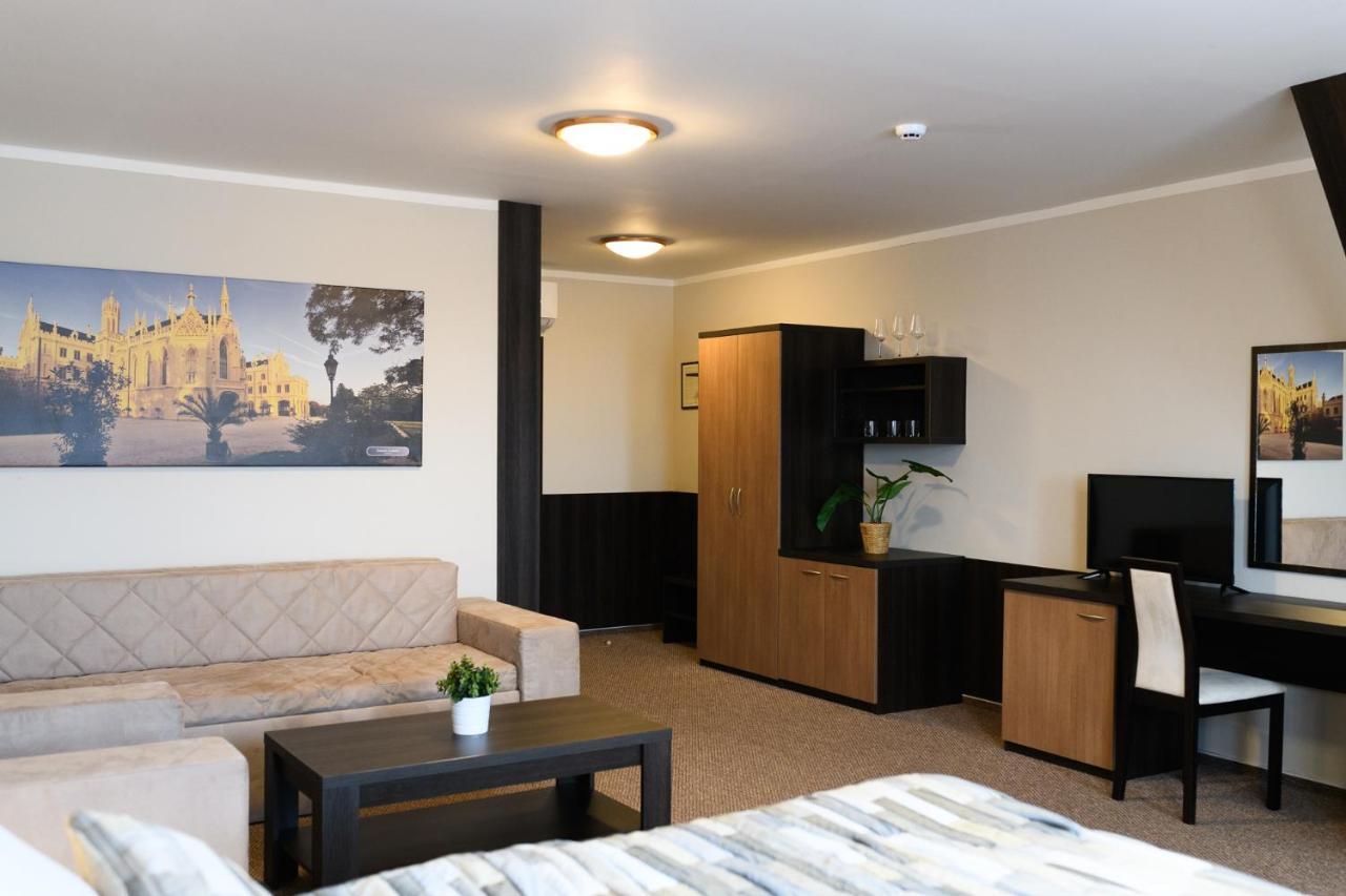 Vinarstvi U Kaplicky Hotell Zaječí Eksteriør bilde